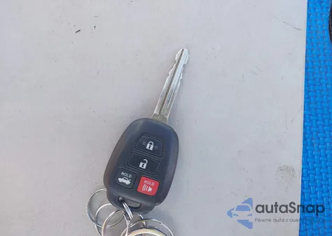 2015 Toyota Corolla Le/Le Plus/Le Premium z USA, uszkodzony, nr VIN 5YFBURHE4FP245139